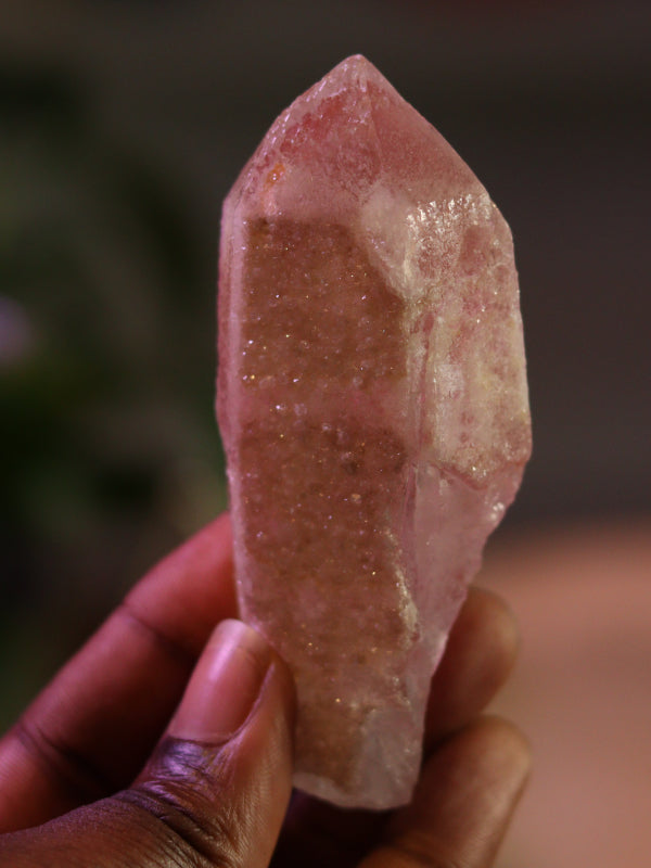Pink Dreamsicle Lemurian — zachte heart-opening Lemurian met dromerige, liefdevolle frequentie.