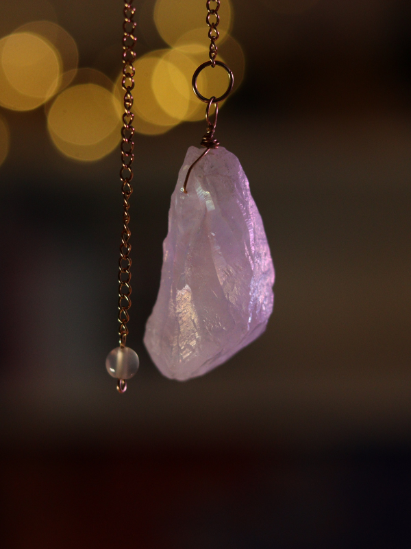 Gecodeerde handgemaakte pendel voor clearen en transmuteren van energy