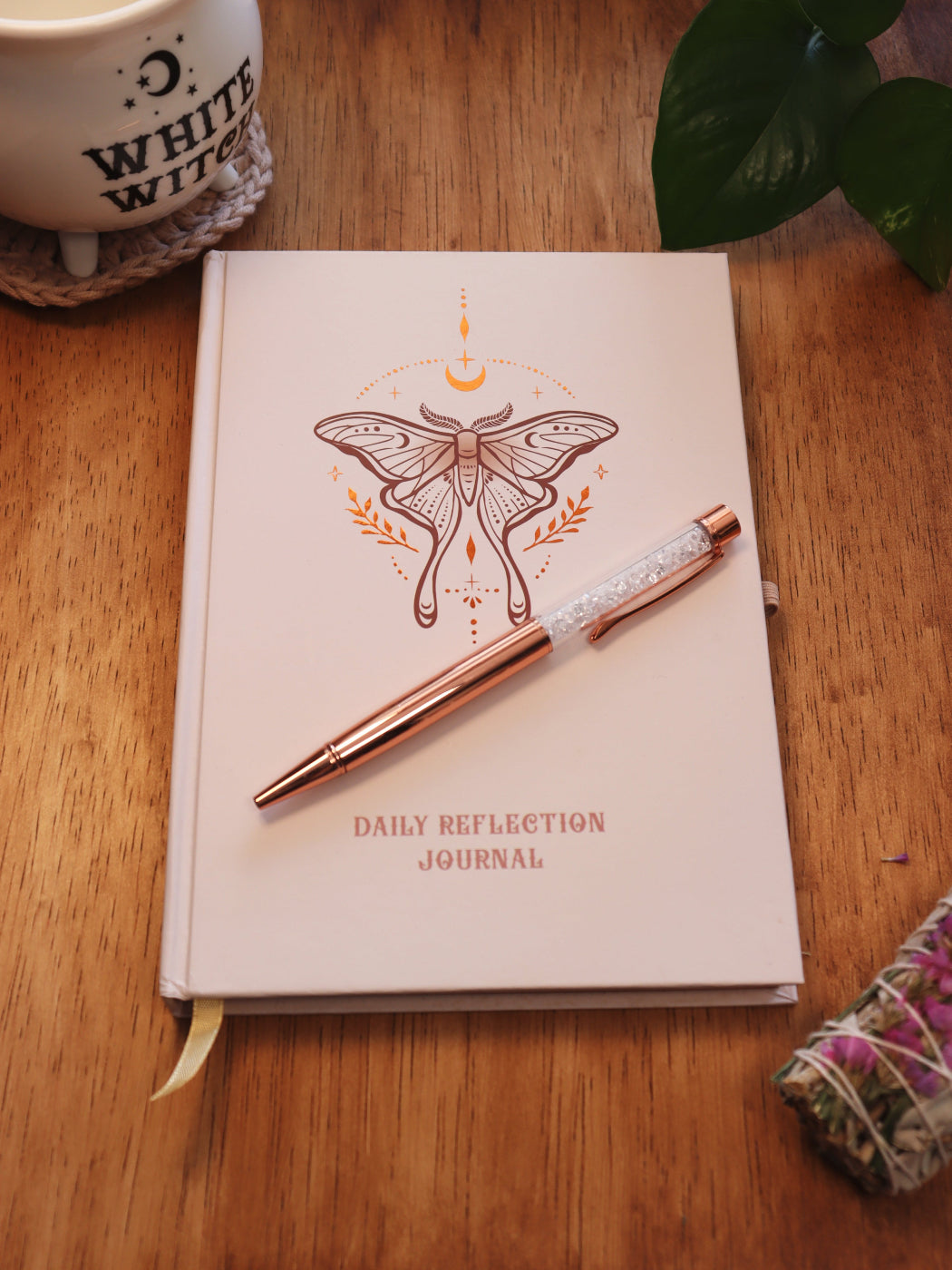 Luna Moth journal — een sacred space voor reflectie, transformatie & self-discovery.