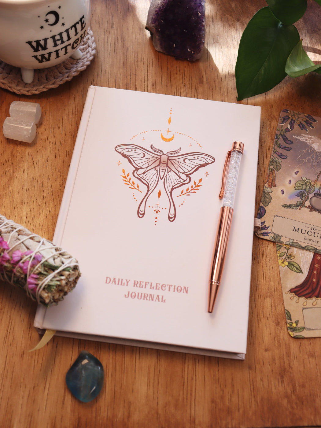 Luna Moth journal — een sacred space voor reflectie, transformatie & self-discovery.