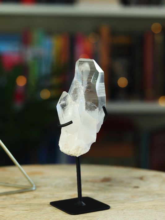 Lemurian kwarts diepe activatie van jouw wortelchakra, veiligheid & ancient wisdom codes.
