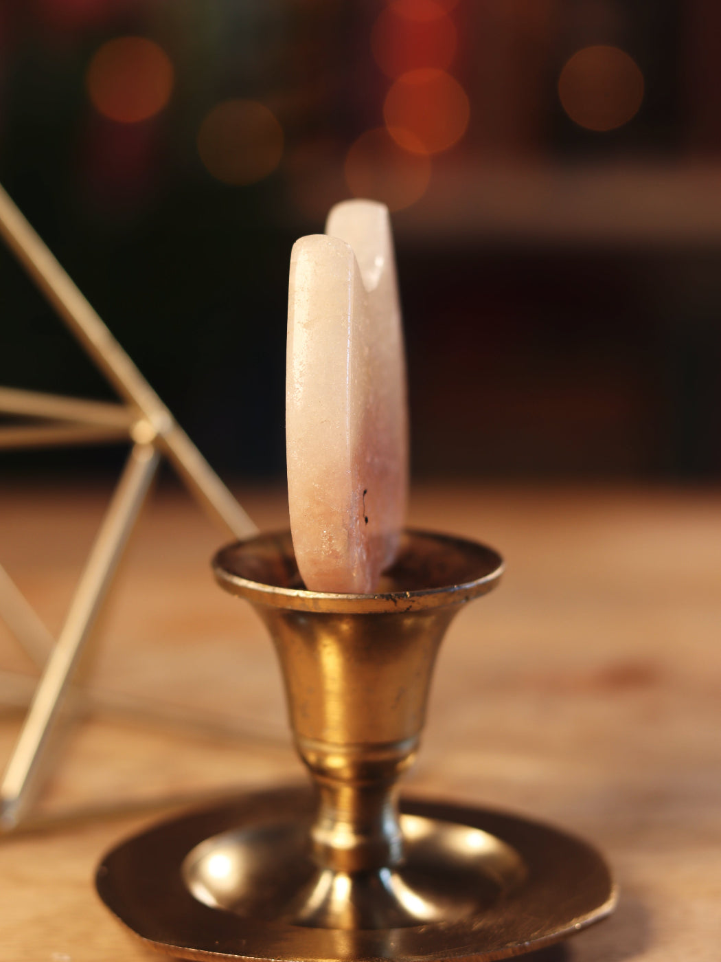 Zachte Pink Amethist gesneden in katvorm — intuïtief, speels & beschermend in je sacred space.