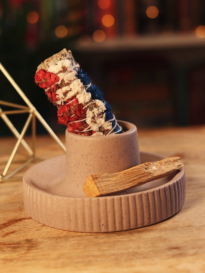 Keramieken smudge kom — voor het veilig branden van smudge sticks, kruiden of hars.